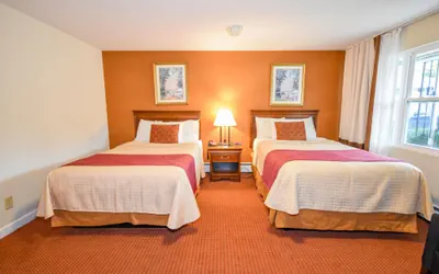 Photo 5 - Monticello Inn Framingham