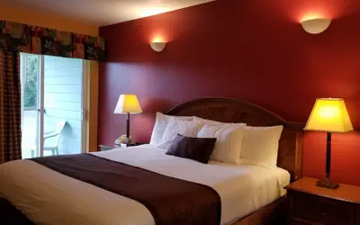 Photo 4 - The Dew Drop Inn Motel