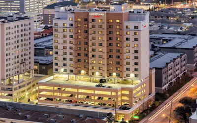 Photo 2 - Courtyard by Marriott Houston by the Galleria