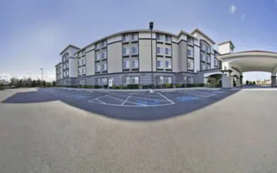 Holiday Inn Express & Suites Tacoma South - Lakewood by IHG