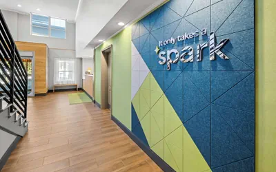 Photo 3 - Spark by Hilton Woodbridge