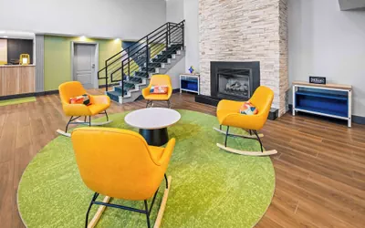 Photo 2 - Spark by Hilton Woodbridge