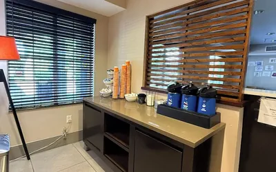 Photo 4 - Country Inn & Suites by Radisson, Lima