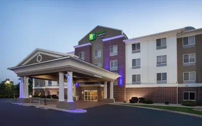 Holiday Inn Express Hotel & Suites Chicago South Lansing by IHG