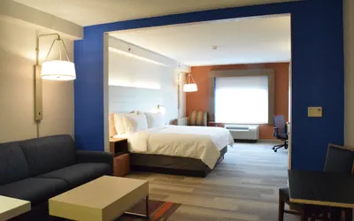 Photo 5 - Holiday Inn Express & Suites Rochester Webster by IHG