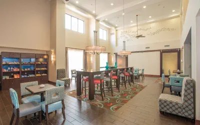 Photo 3 - Hampton Inn & Suites Dayton-Airport