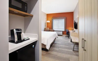 Photo 5 - Holiday Inn Express Hotel & Suites Athens by IHG