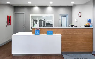 Photo 4 - Hampton Inn Omaha West-Lakeside