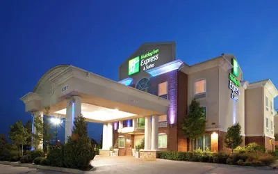 Photo 2 - Holiday Inn Express & Suites Fort Worth - Fossil Creek by IHG