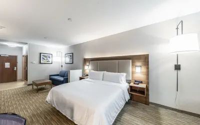 Photo 5 - Holiday Inn Express & Suites Fort Worth - Fossil Creek by IHG