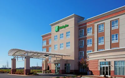 Photo 2 - Holiday Inn Aurora North - Naperville by IHG