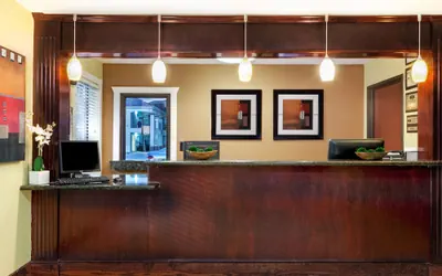 Photo 3 - Howard Johnson by Wyndham Lafayette