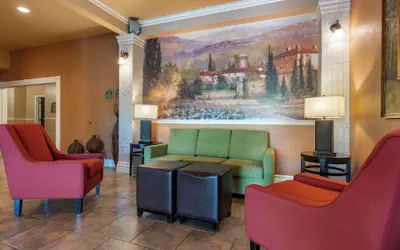 Photo 3 - Comfort Inn & Suites Ukiah Mendocino County