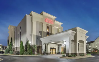 Photo 2 - Hampton Inn & Suites Macon I-75 North