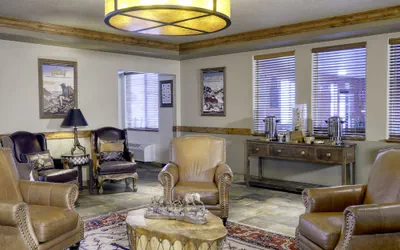 Photo 5 - Yellowstone Park Hotel