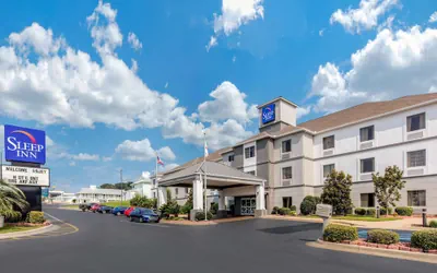 Photo 2 - Sleep Inn & Suites Millbrook - Prattville