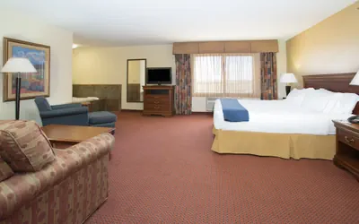 Photo 5 - Holiday Inn Express Hotel & Suites Las Vegas by IHG