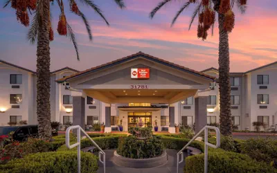 Photo 2 - Best Western Plus Lake Elsinore Inn & Suites