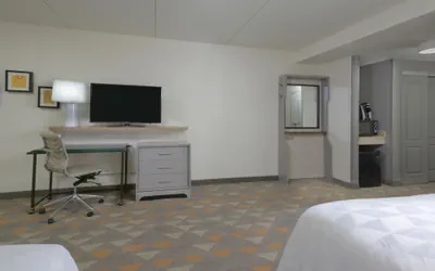 Photo 3 - Holiday Inn Raleigh-Durham Airport by IHG