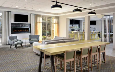 Photo 2 - Holiday Inn Raleigh-Durham Airport by IHG