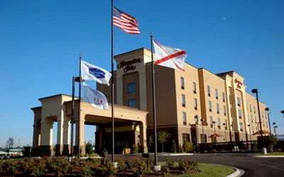 Photo 2 - Hampton Inn Calera