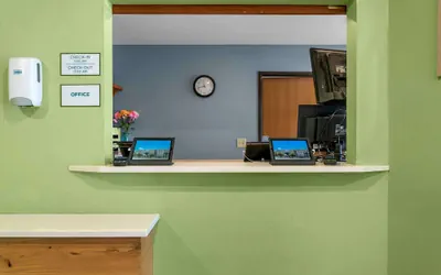 Photo 5 - Extended Stay America Select Suites - Kalamazoo - West