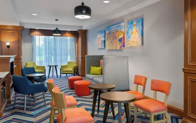 Photo 5 - Hampton Inn & Suites Murfreesboro