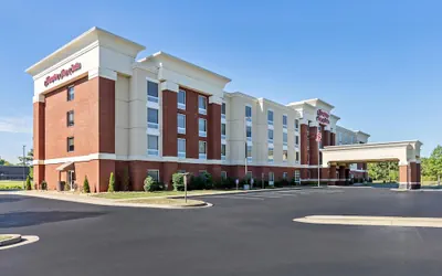 Photo 2 - Hampton Inn & Suites Murfreesboro