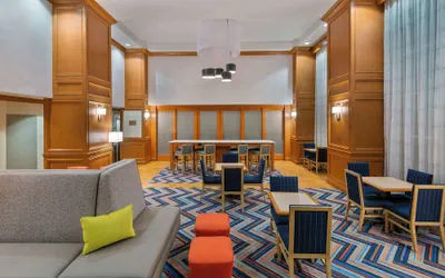 Photo 3 - Hampton Inn & Suites Murfreesboro