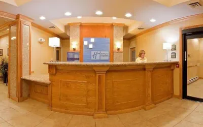 Photo 3 - Holiday Inn Express Hotel & Suites Detroit - Utica by IHG