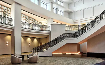 Photo 2 - Renaissance® Phoenix Glendale Hotel & Conference Center