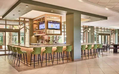 Photo 3 - Renaissance® Phoenix Glendale Hotel & Conference Center