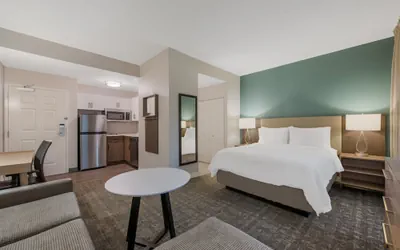 Photo 2 - Staybridge Suites Chesapeake by IHG