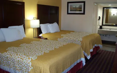 Photo 3 - Bluegrass Inn