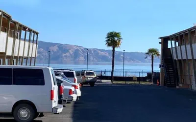Photo 2 - Anchorage Inn Lakeport