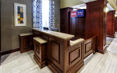 Photo 3 - Hampton Inn & Suites Staten Island