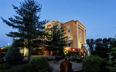 Hampton Inn & Suites Staten Island