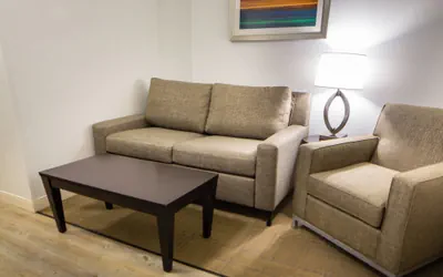 Photo 4 - Holiday Inn Bloomington-Airport by IHG
