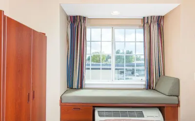 Photo 5 - Microtel Inn & Suites by Wyndham Rogers