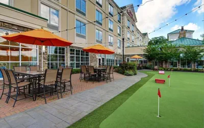 Photo 2 - Hilton Garden Inn Hamilton