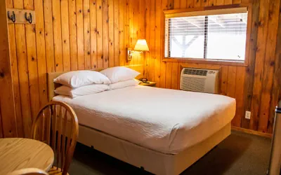 Photo 4 - Red Stone Inn