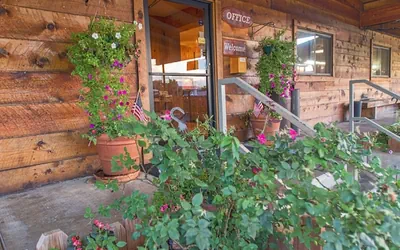 Red Stone Inn