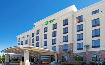Photo 2 - Holiday Inn & Suites Stockbridge/Atlanta I-75 by IHG