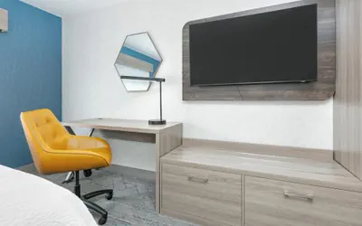 Photo 3 - Holiday Inn Express Valparaiso by IHG
