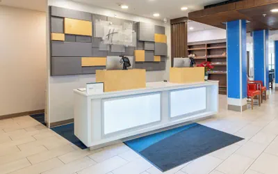 Photo 4 - Holiday Inn Express & Suites Macon - I-475 By IHG