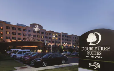 Photo 2 - DoubleTree Suites by Hilton Bentonville
