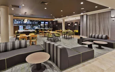 Photo 5 - Courtyard by Marriott Fayetteville