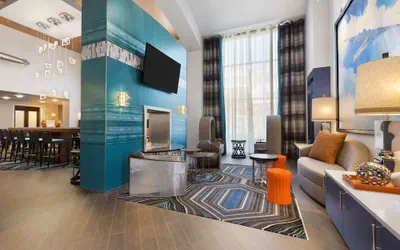 Photo 5 - Hampton Inn & Suites Herndon-Reston