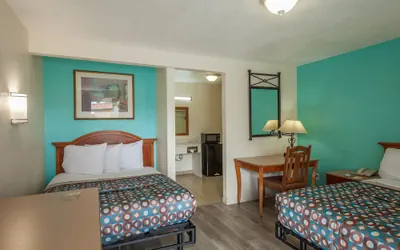 Photo 5 - Vagabond Inn Hemet