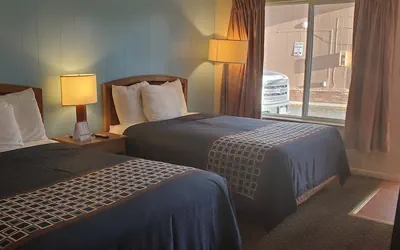 Photo 2 - Alamo Motel